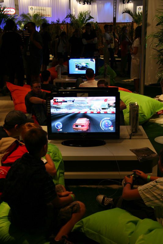 /images/1006/games_convention2007/IMG_7542_k.JPG