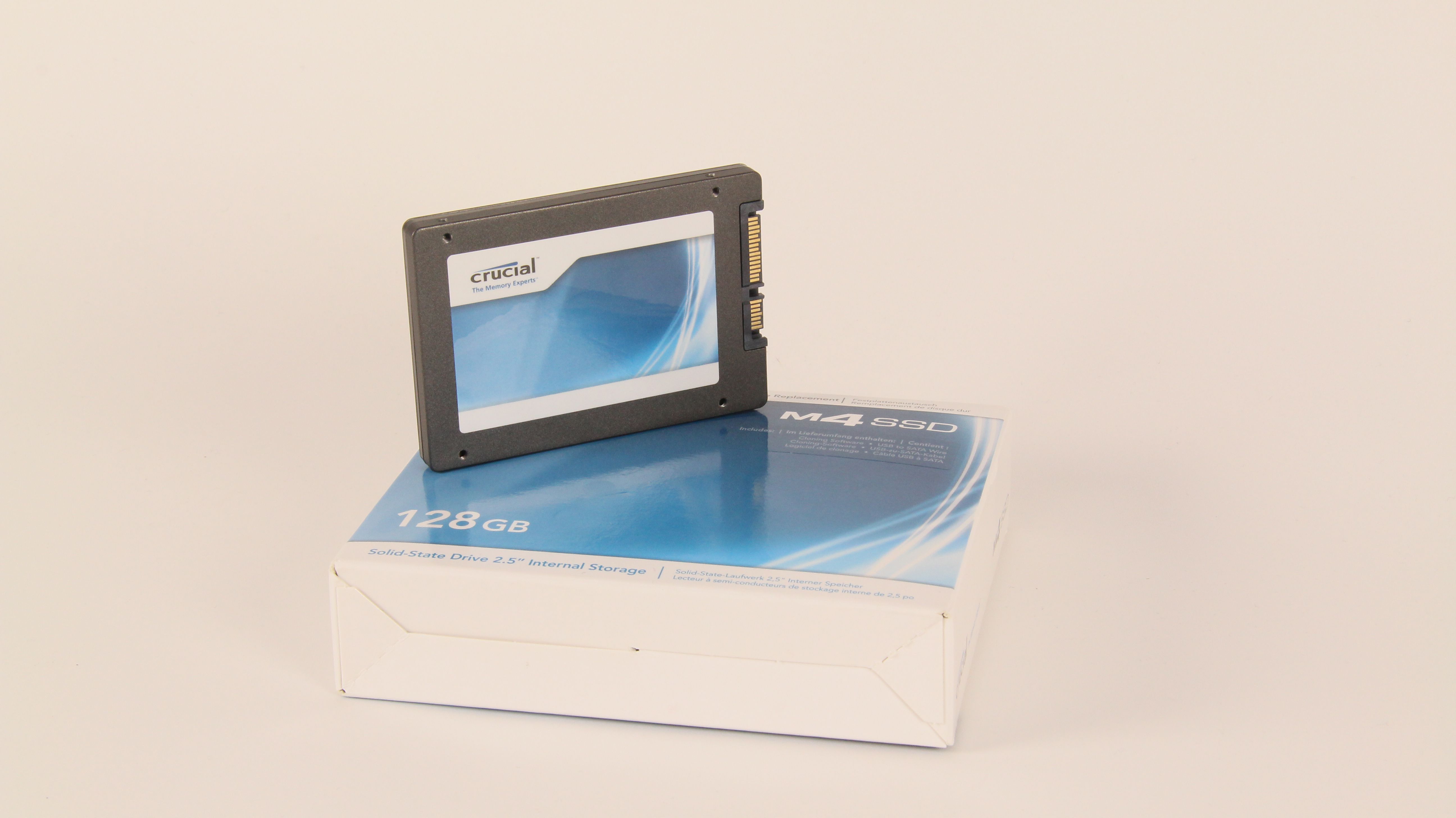 Benchmark-Test-Crucial-M4-SSD_128-GB-Produktbild-470.JPG?nocache=1324564901109